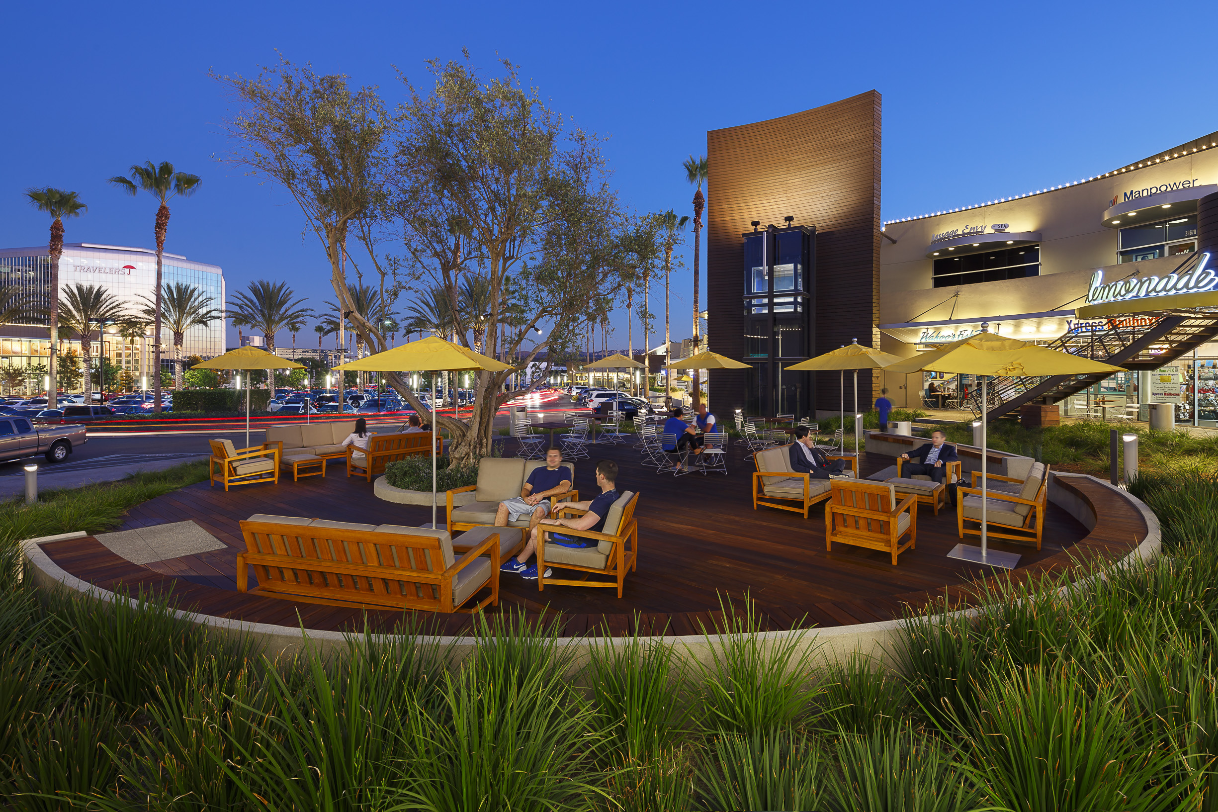 PARK PLACE RETAIL PLAZA